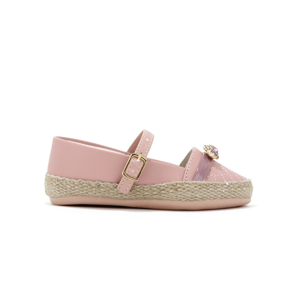 sapatilha preta de criança