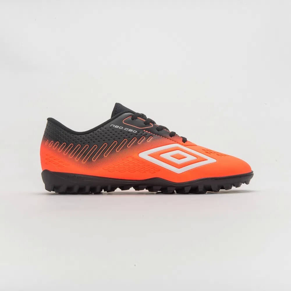 chuteira society umbro neo striker tf